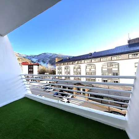 Plaza Pradollano Edificio Montblanc Apartament