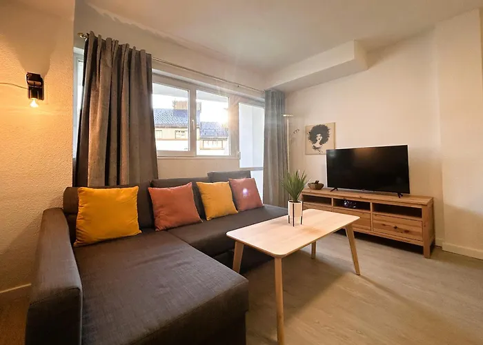 Plaza Pradollano Edificio Montblanc *