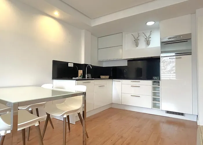 Plaza Pradollano Edificio Montblanc 公寓 *